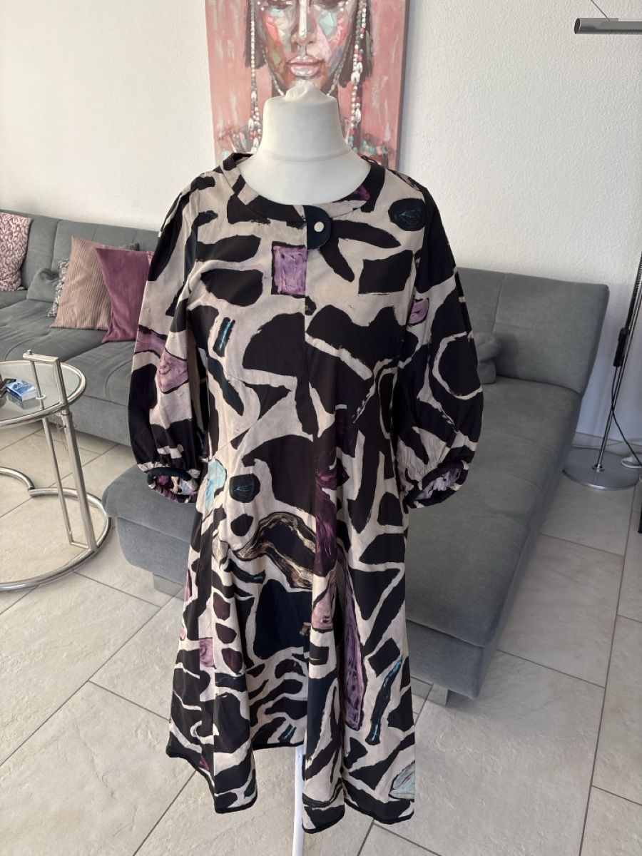 Max Mara Vestiti: Weekend Max Mara Kleid, Gr. 40, schwarz-weiss gemustert – Nuovo (secondo la descrizione) da Rothenburg venduto da Momo1302