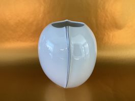 Hutschenreuther  Vase  Design: Elisabeth Pott- Bischofberger
