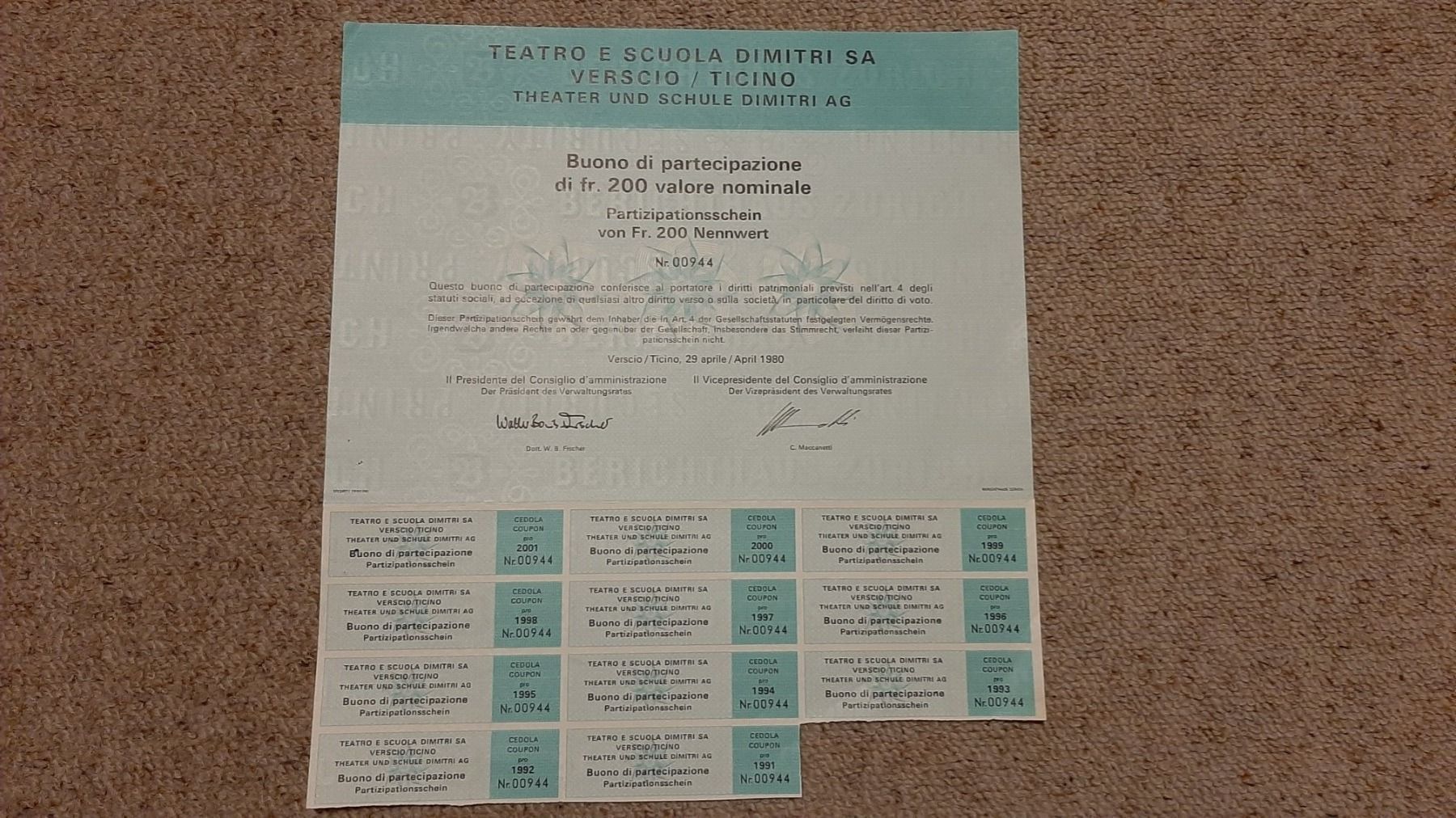 Documenti: Teatro e scuola Dimitri SA, Verscio‪ – Nuovo (secondo la descrizione) da Porza venduto da ulletta1
