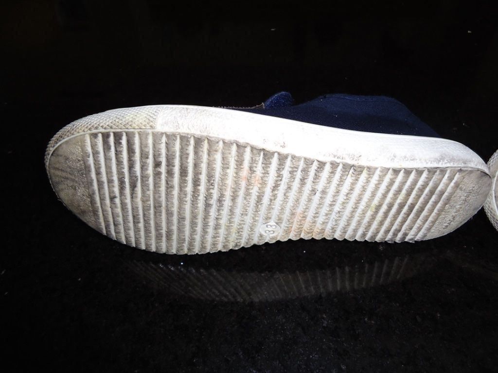 Scarpe per ragazzi: Stoffschuhe von Petalous, Grösse 33 – Usato da Wohlen AG venduto da Michi761 4