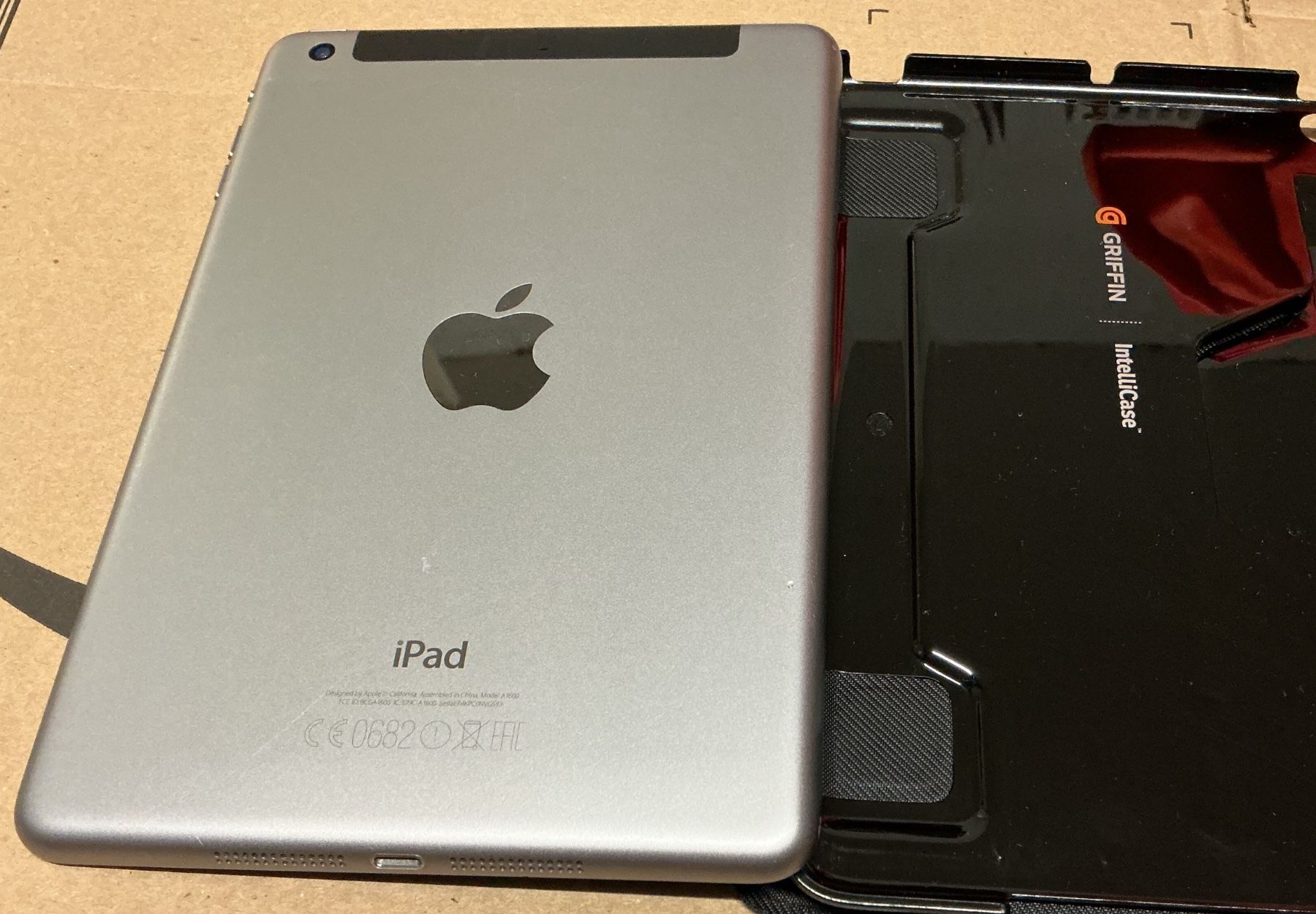 Apple Tablet PC: Apple-iPad-Mini3-64GB-mit Cellular sim SLOT – Gebraucht aus Au SG von HBswiss 1