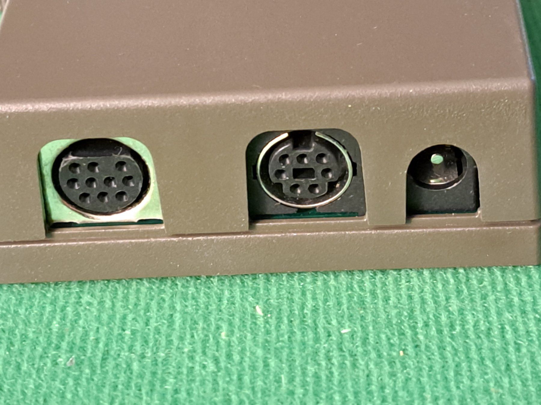 Märklin Modellini di ferrovie: Märklin Modellbahn Gleise + Anschluss-Box + Kabel – Usato da Spiez venduto da Pistach99 2