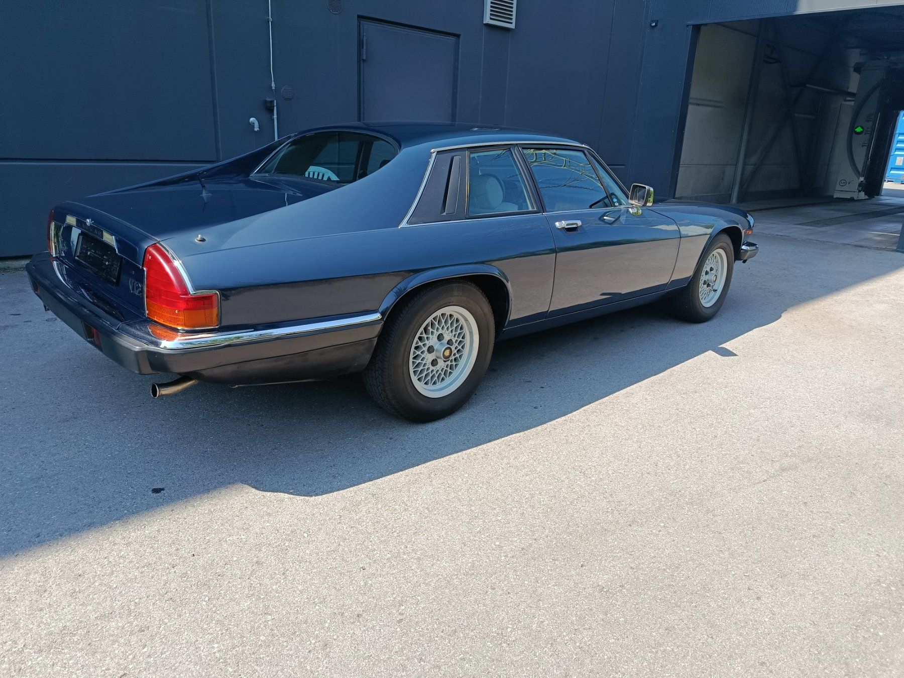 Jaguar Automobili: Jaguar XJ-S V12 – Usato da Marbach SG venduto da Volvo_Wuebbe 3