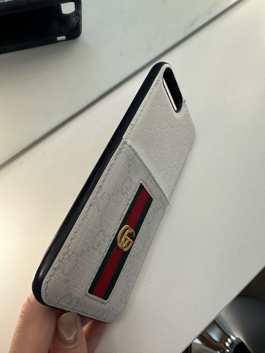 Gucci Cover & Protezioni schermo: iPhone 7/8 Plus Case Gucci Black Used – Usato da Zürich venduto da Isabella123 4