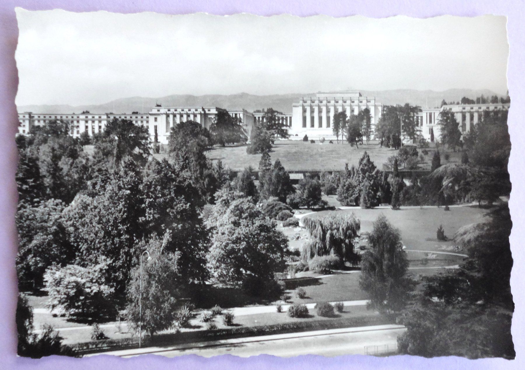 Cartoline postali: Genève - Palais des Nations – Usato da Fétigny venduto da Billy2miny