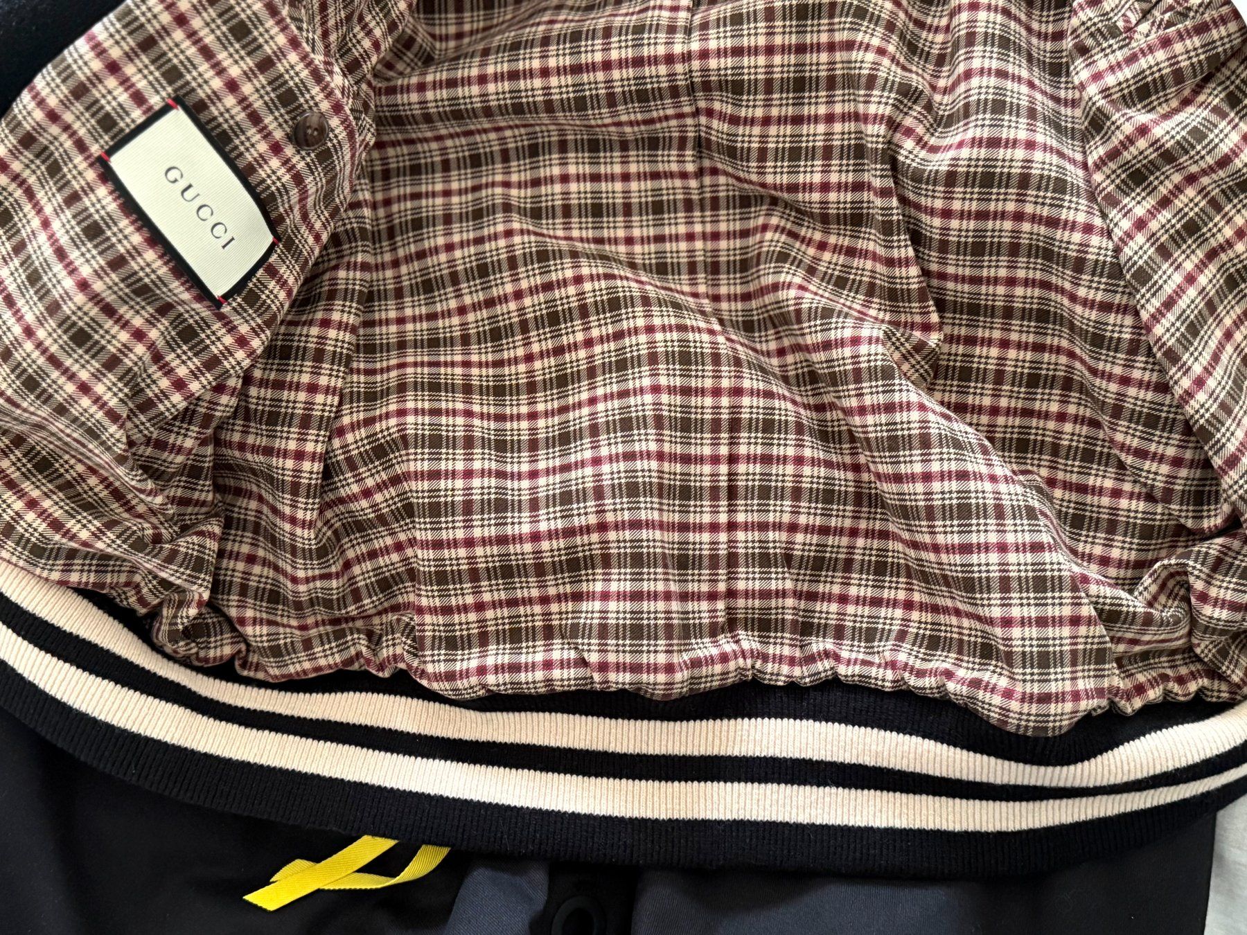 Gucci Giacche: GUCCI Interlocking GG Panelled Black Bomber Jacket IT 50 NEU – Nuovo (secondo la descrizione) da Kreuzlingen venduto da kruezbiz 8