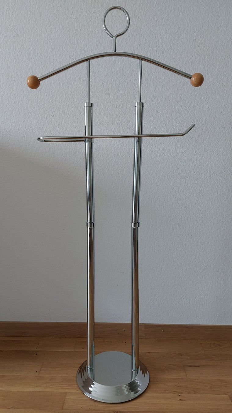 Garderobe: Herrendiener – Gebraucht aus Spiez von Martebar 2