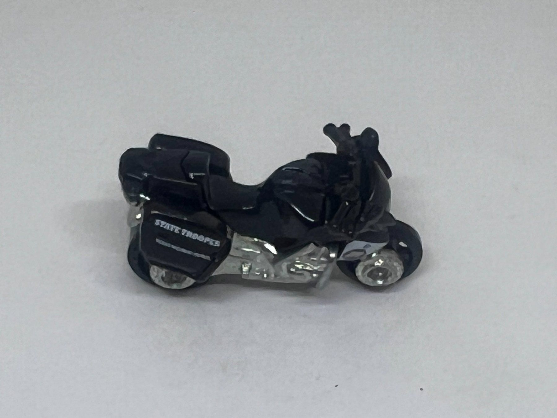 Matchbox Modellini d'auto: Matchbox BMW R1200 RT-8 #360 – Usato da Wildegg venduto da LaaBoutique 1