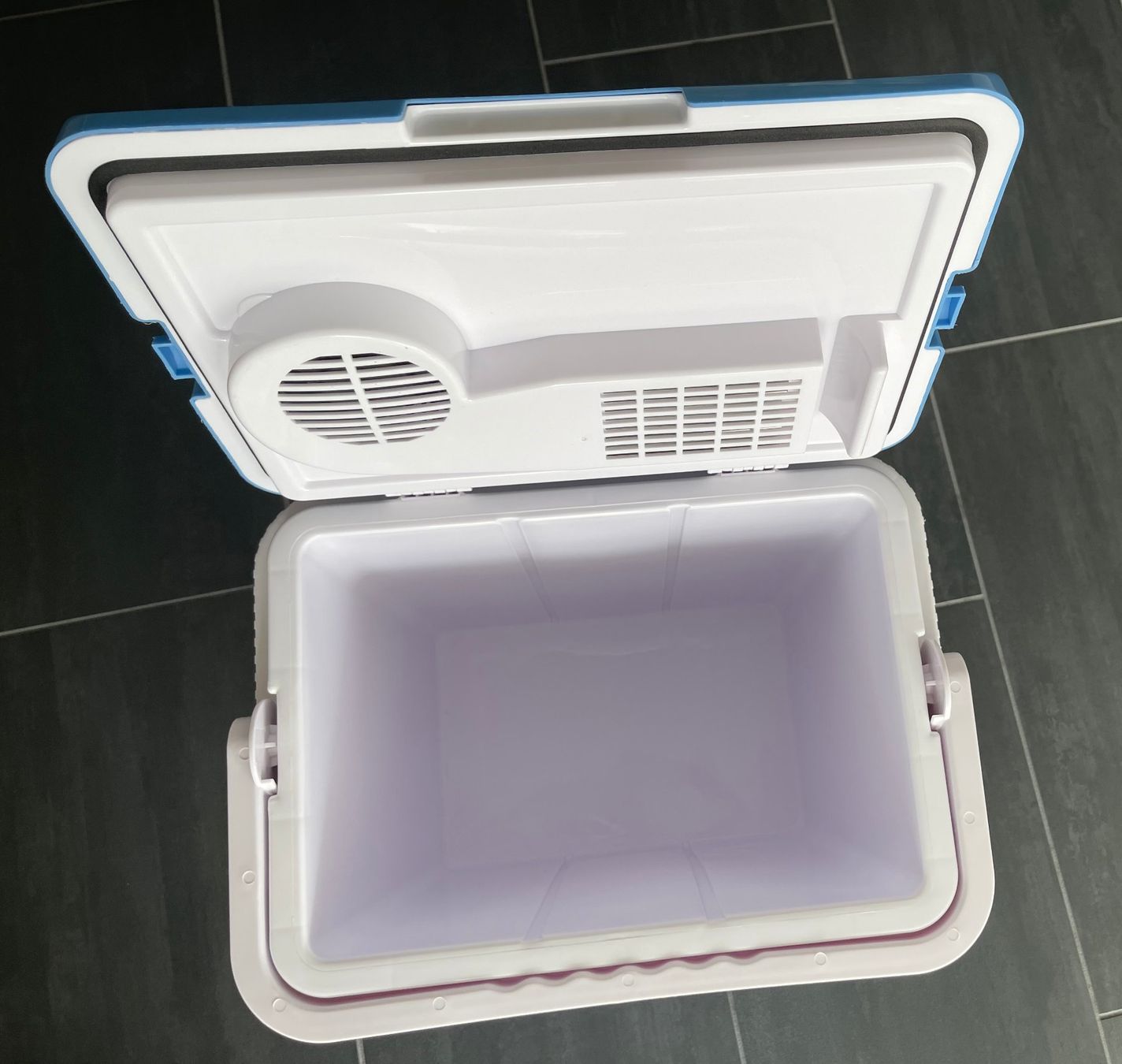Frigoriferi & Refrigeratori: Kühlbox Intertronic - elektrisch – Usato da Bazenheid venduto da nervik 7