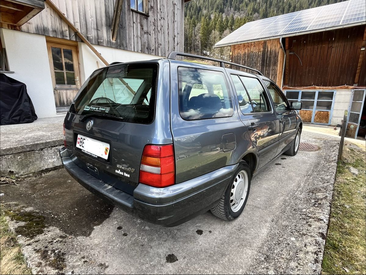 VW Automobili: VW Golf 3 Variant Syncro, Mfk, Klima – Usato da Lenk im Simmental venduto da Treuthy 2