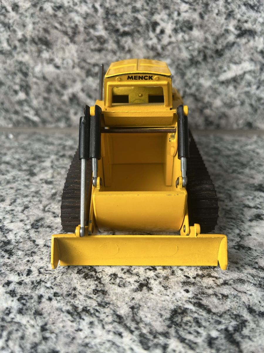 Kit di modellismo & Modellini statici: Schürfraupe Menck, 1:50, NZG – Usato da Horw venduto da Tigercat635 1
