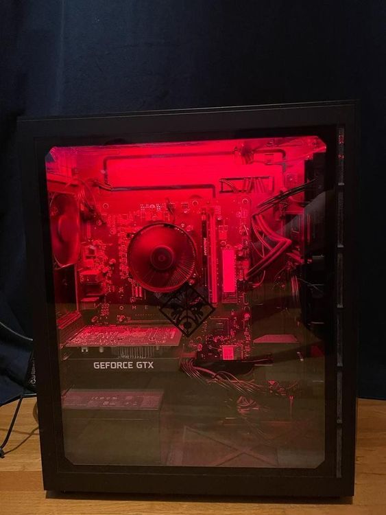 HP Omen PC Obelisk Desktop 875-0xxx (Gebraucht) in Zürich für CHF 245