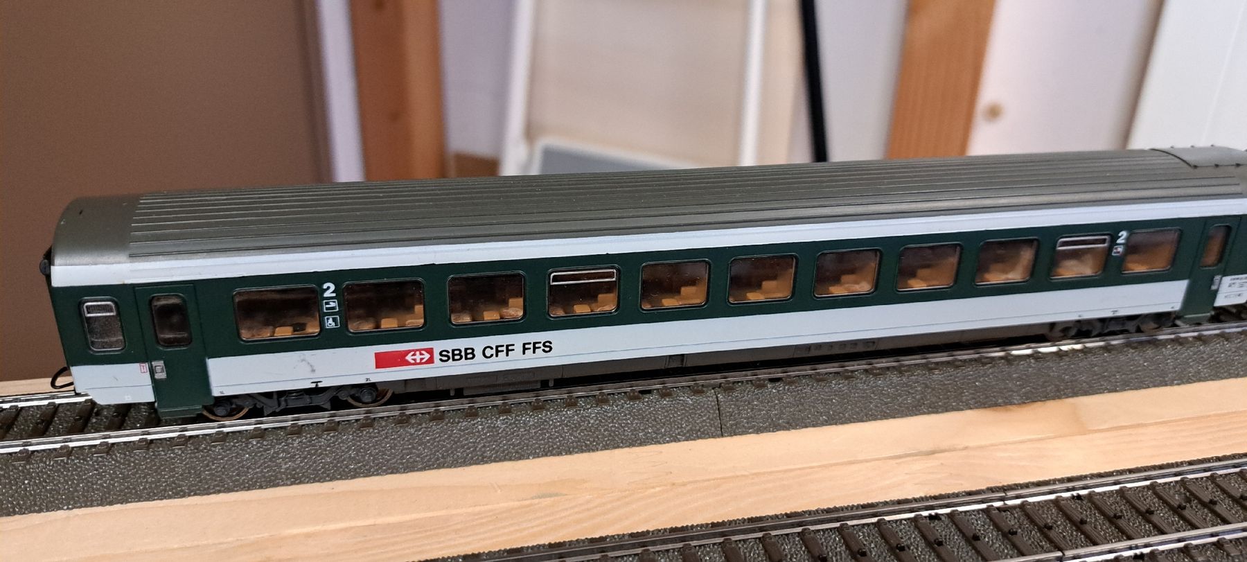 Roco Modelleisenbahnen: 5 Roco Wagen – Gebraucht aus Urdorf von Canyamel1 1
