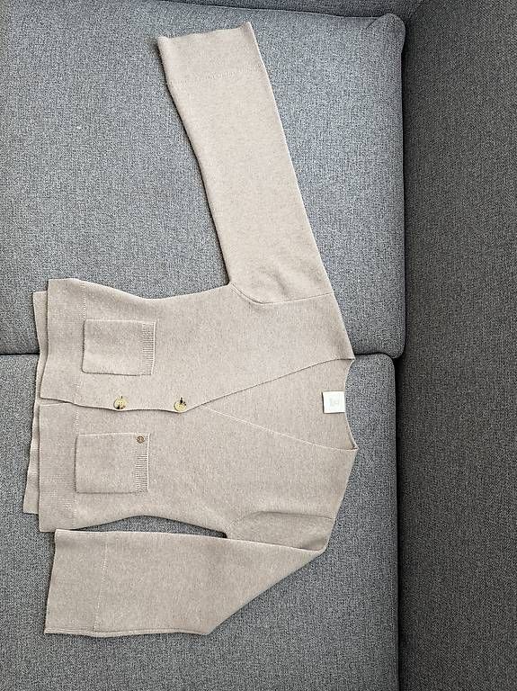 Giacche: Cashmere Cardigan Miré – Usato da Glattbrugg venduto da Blogger73 1