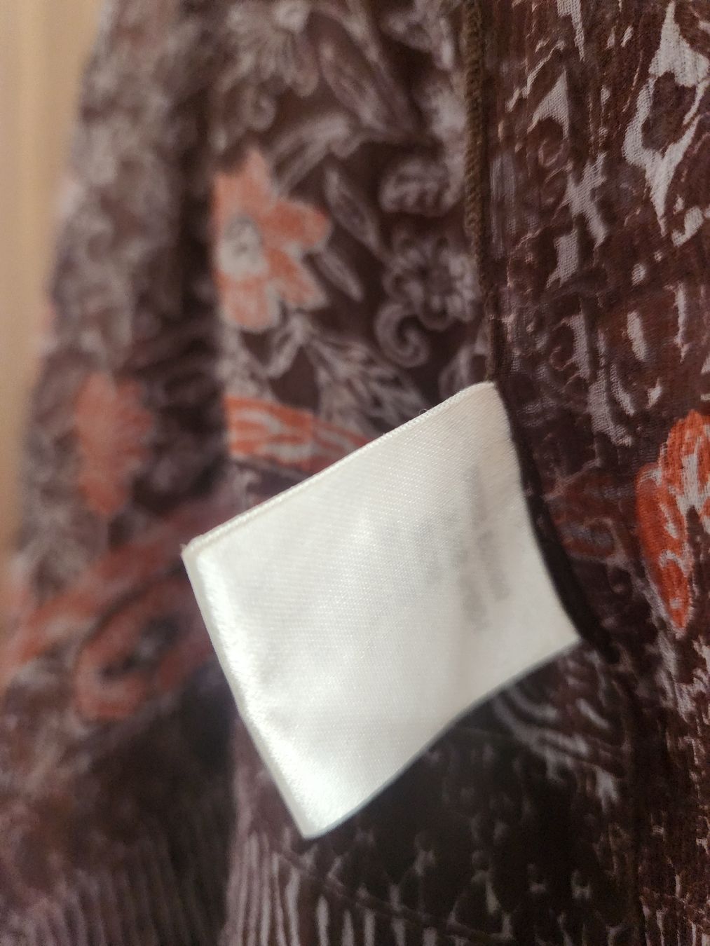 Foulards & écharpes: Écharpe 100% Soie fleuri brun orange franges  – D'occasion à Niedergösgen par Eva2410 5