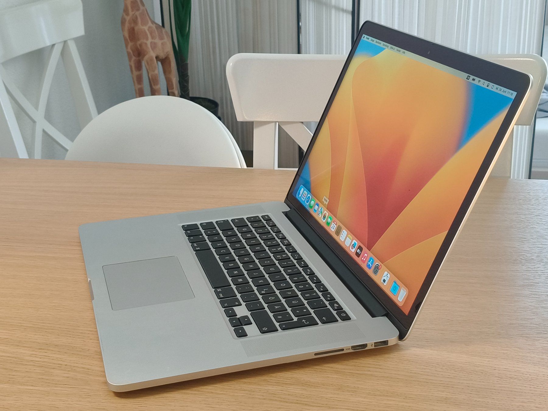 Apple Notebook: MacBook Pro 15" - A1398 - SSD - GeForce - i7 - OS Ventura – Usato da Zürich venduto da DonBodo 1