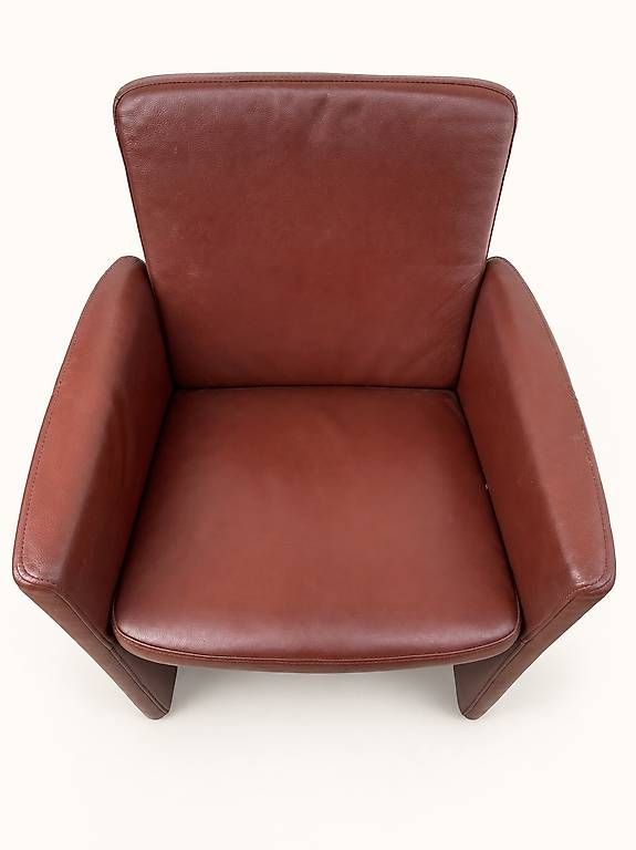 Poltrone: THREE BROWN LEATHER ARMCHAIRS – Usato da Zürich venduto da James_Kr 3