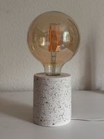 Lampe für die Kommode