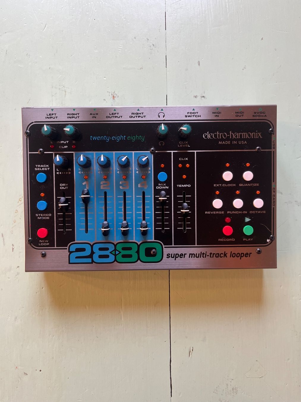 Electro-Harmonix Musikinstrumente: Electro-Harmonix 2880 Multi-Track Looper inkl. Footcontroler – Gebraucht aus Zürich von Machkrach 1
