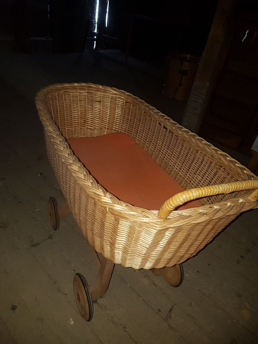 Carrozzine: Kinderwagen geflochten – Usato da Sils im Domleschg venduto da platin01 2