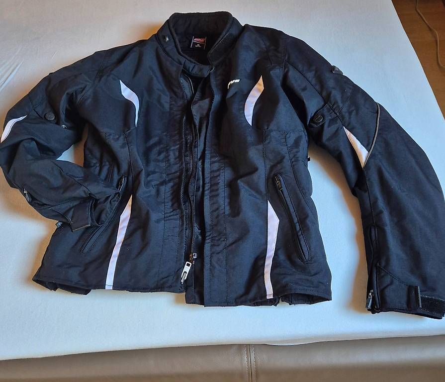 Giacche: Motorradjacke – Usato da Vinelz venduto da Mon_c5cg