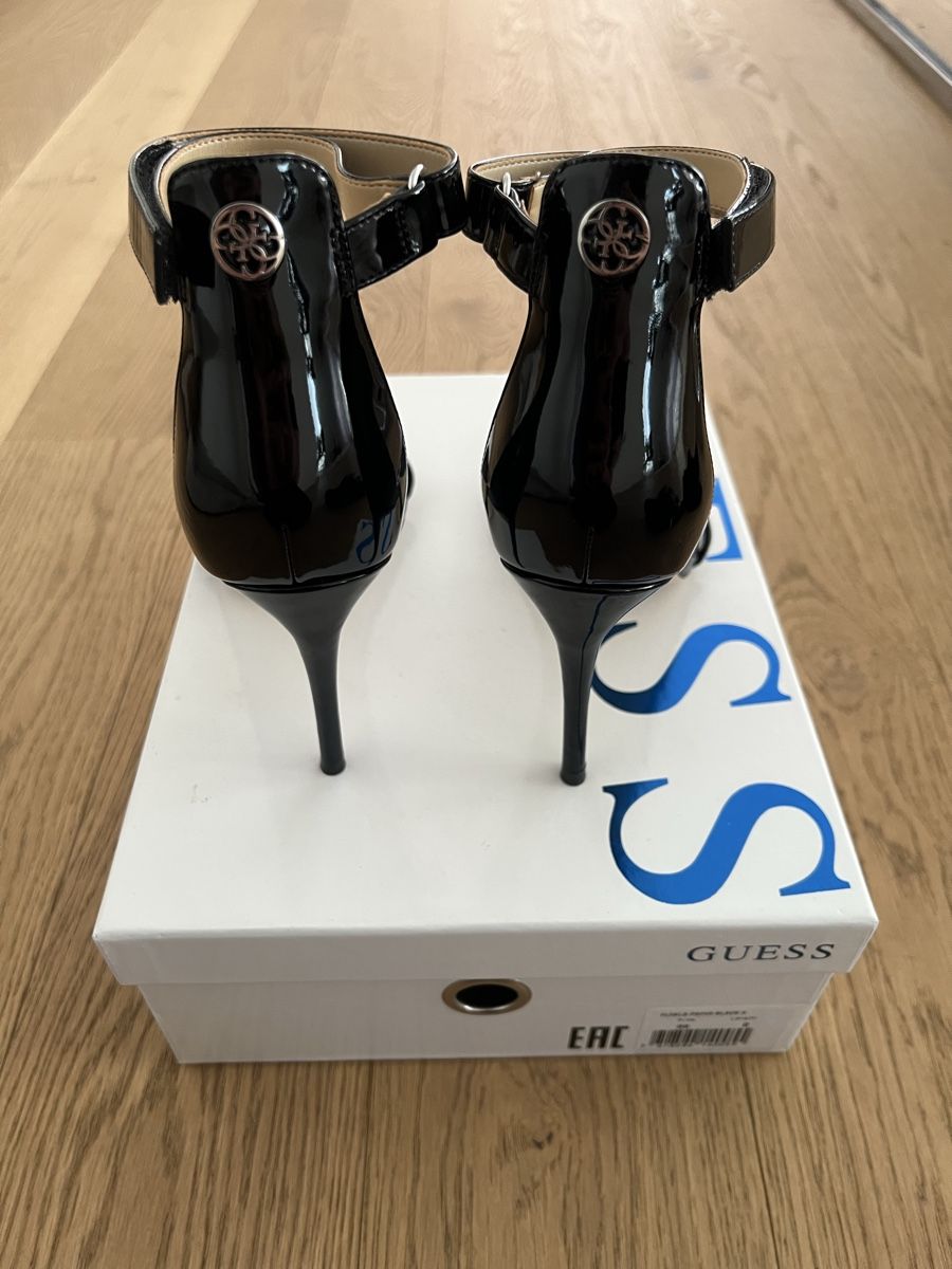 Guess Damenschuhe: Guess High Heels Gr. 38 Schwarz Lack Leder – Gebraucht aus Düdingen von Joeymoey 4