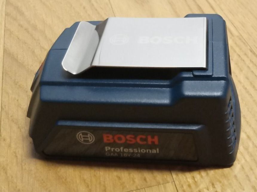Bosch Tutti gli attrezzi: Bosch GAA 18V-24 USB-Akkuadapter – Nuovo e nell'imballaggio originale da Walde AG venduto da 1klick 4