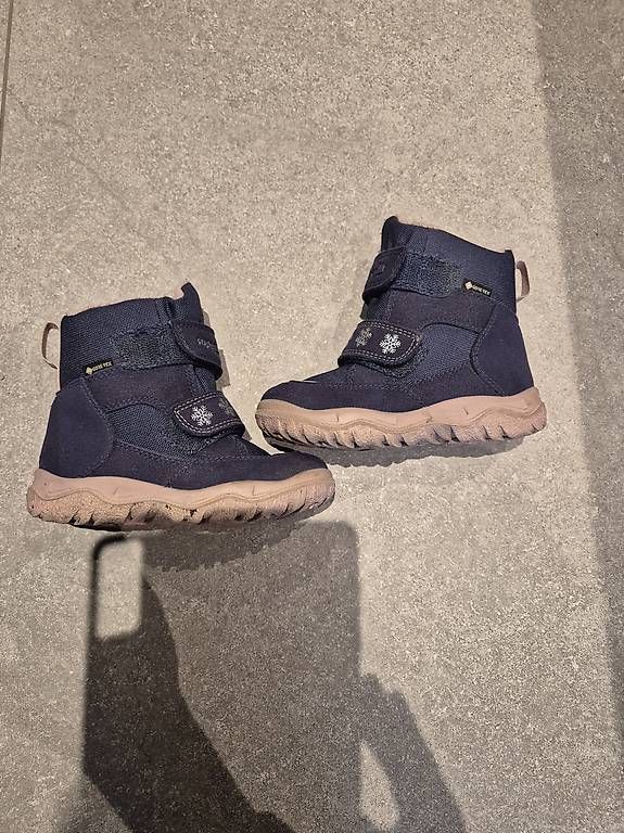 Superfit Chaussures filles: Superfit Winterschuh Mädchen Gr. 24 – D'occasion à Zäziwil par Fluh8 2