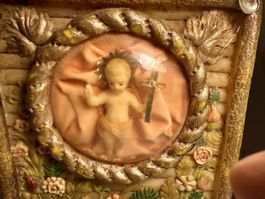 Alte Religiöse Wachsbuch 14cm, HeiligeMaria und Jesuskind.🙏