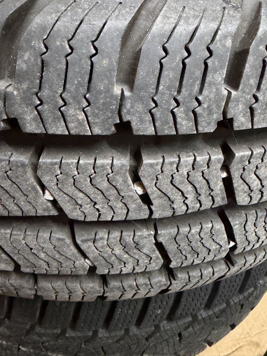 Pneumatici & Ruote complete: VW T4 Winterräder – Usato da Täuffelen venduto da ASLAG 2