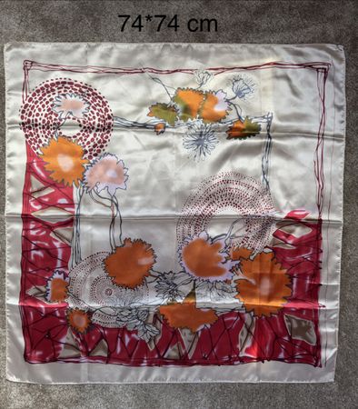 Foulard vintage LDADPR – Motif floral – 74 x 74 cm