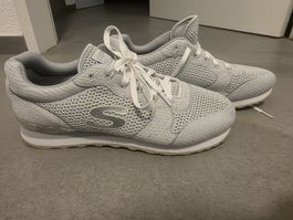 Baskets Skechers grises taille 39 - parfaites pour l'été!