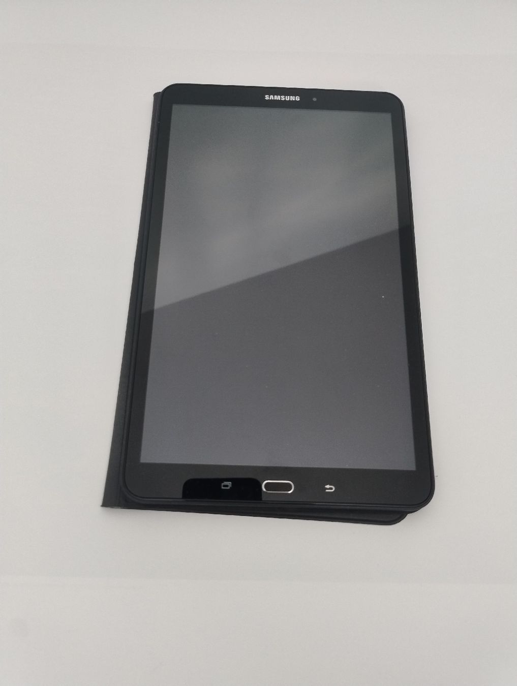 Samsung Tablet PC: Tablet Samsung Galaxy Tab A 10 Zoll 2016 – Gebraucht aus Rickenbach b. Wil von Tutix 1