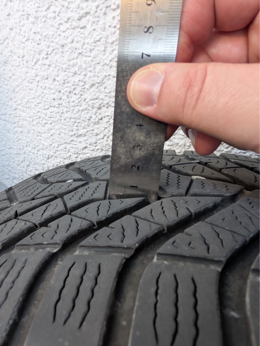 Pneumatici & Ruote complete: Komplett Räder   4 mal , 225/40R19. Winter – Usato da Schönenberg an der thur venduto da Eliotine13 3