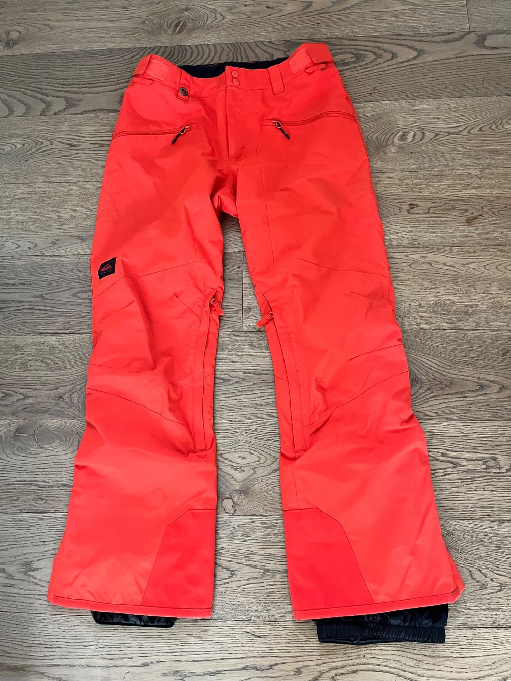 Quiksilver Hosen: Quiksilver Skihose orange Grösse M – Gebraucht aus Ottikon / Gossau ZH von Benoba