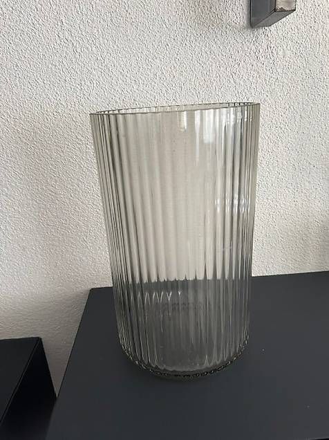 Vasen & Gefässe: Lyngby Vasen/Windlichter rauchfarben – Gebraucht aus Richenthal von zim_n6y7 1