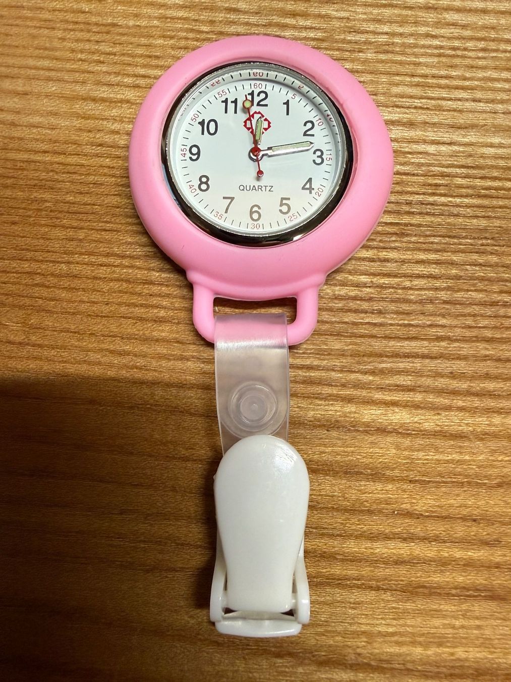 Orologi: Schwesternuhr Quartz mit Clip rosa – Nuovo e nell'imballaggio originale da Samedan venduto da PflegeWerkzeug