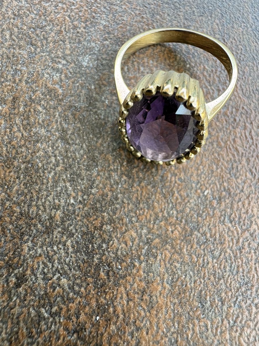 Ringe: Ring 333 Gold Amethyst oval Damenring – Gebraucht aus Tuggen von sunny715 1