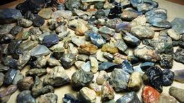 Schwarzer Opal Lot 2500 ct Lightning Ridge Australien
