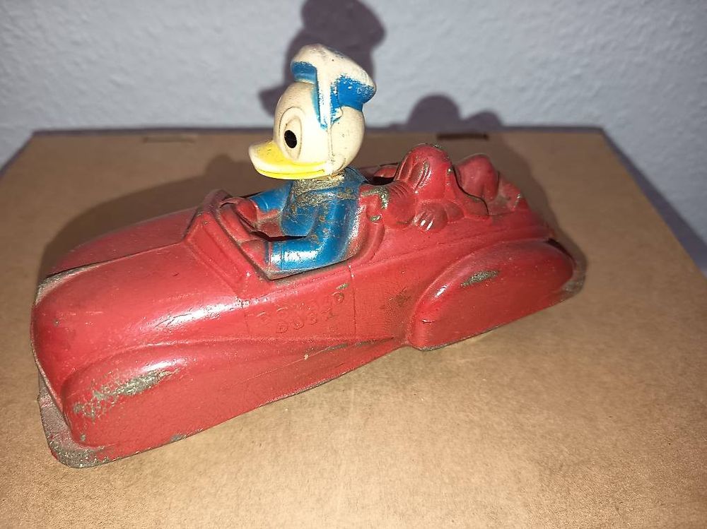 Schne Donald Duck Auto Fotos