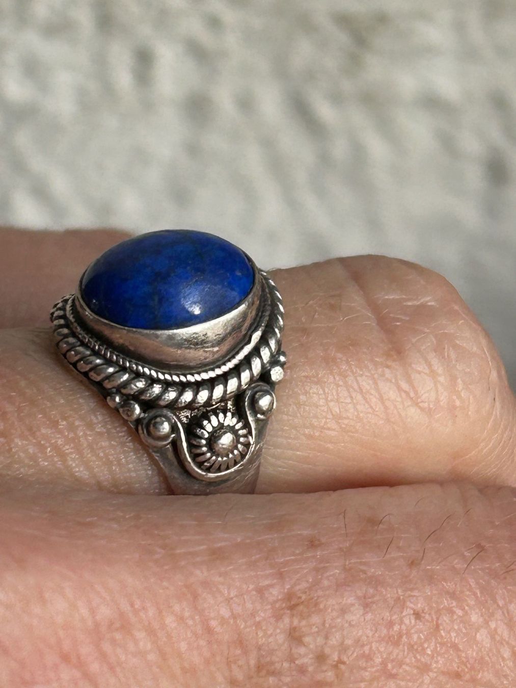 Anelli: Vintage Silber Ring mit Lapislazuli Stein (Gr.53) – Usato da Laufen venduto da belleskulptur