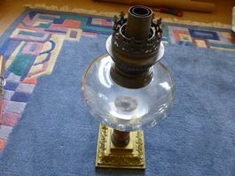 Antike Petrollampe,edel,Messing-Marmor,Glas-geschliffen
