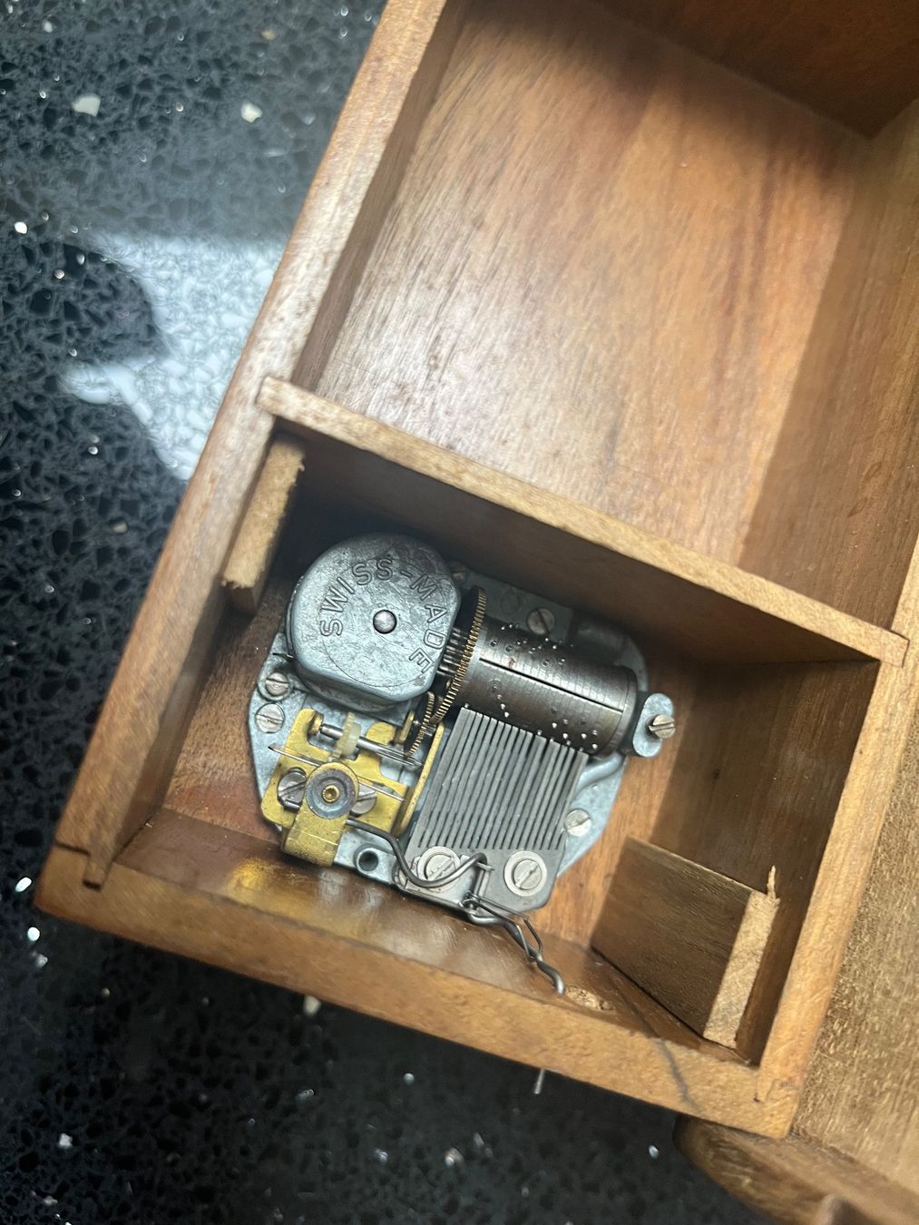 Reuge Carillon: Musikdose Spieldose - wohl Reuge – Usato da Zollikofen venduto da pico27 1