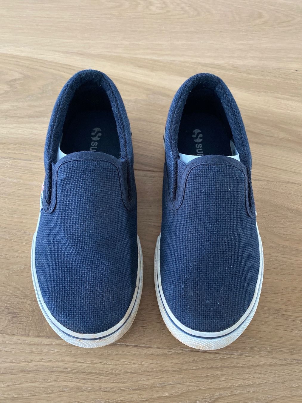 Superga Schuhe für Jungen: Superga Turnschuhe Grösse 29 – Gebraucht aus Bolligen von Noeggeli10