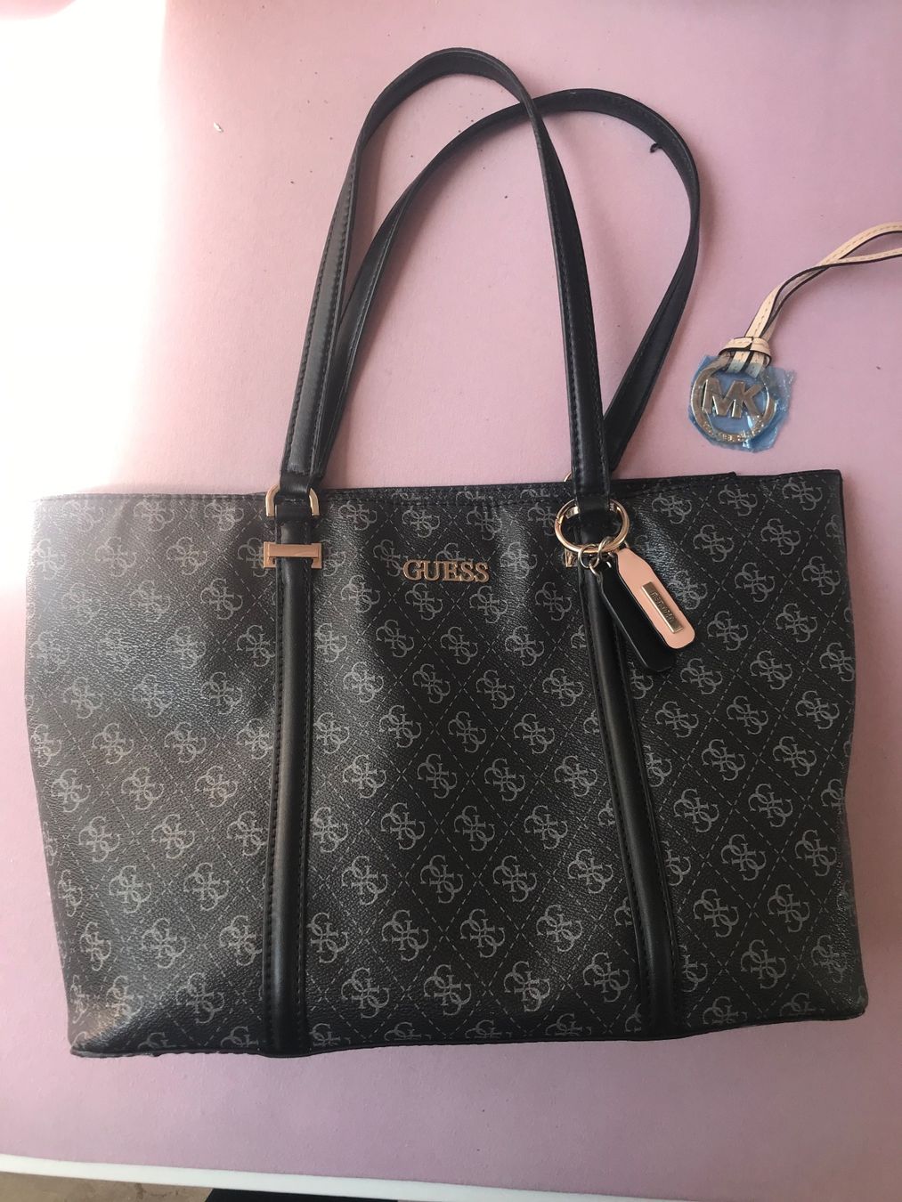 Guess Borse da donna: Guess Tasche – Nuovo (secondo la descrizione) da Oftringen venduto da mbc_b8vr 1