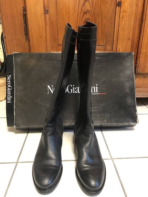 Scarpe da donna: Vendo stivali Nero Giardini n.39 – Usato da Losone venduto da car_2cl8