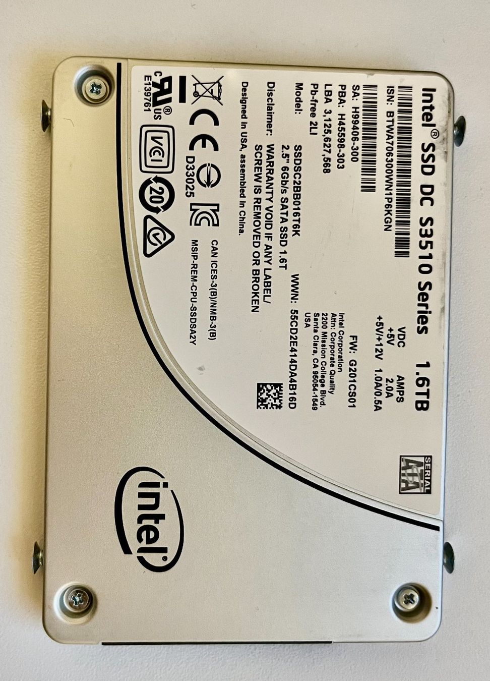 Intel Dischi rigidi: SSD Intel DC S3510 – 1.6 To – Fiable et performant – Usato da Argnou (Ayent) venduto da Duckcifer