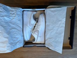 Nike Air Force 1 LV8 white/phantom-summit white 42