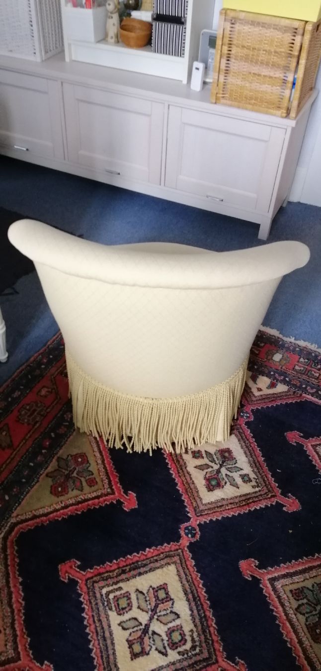 Poltrone: Fauteuil vintage crapaud beige – Usato da Lausanne venduto da Jdelta 2