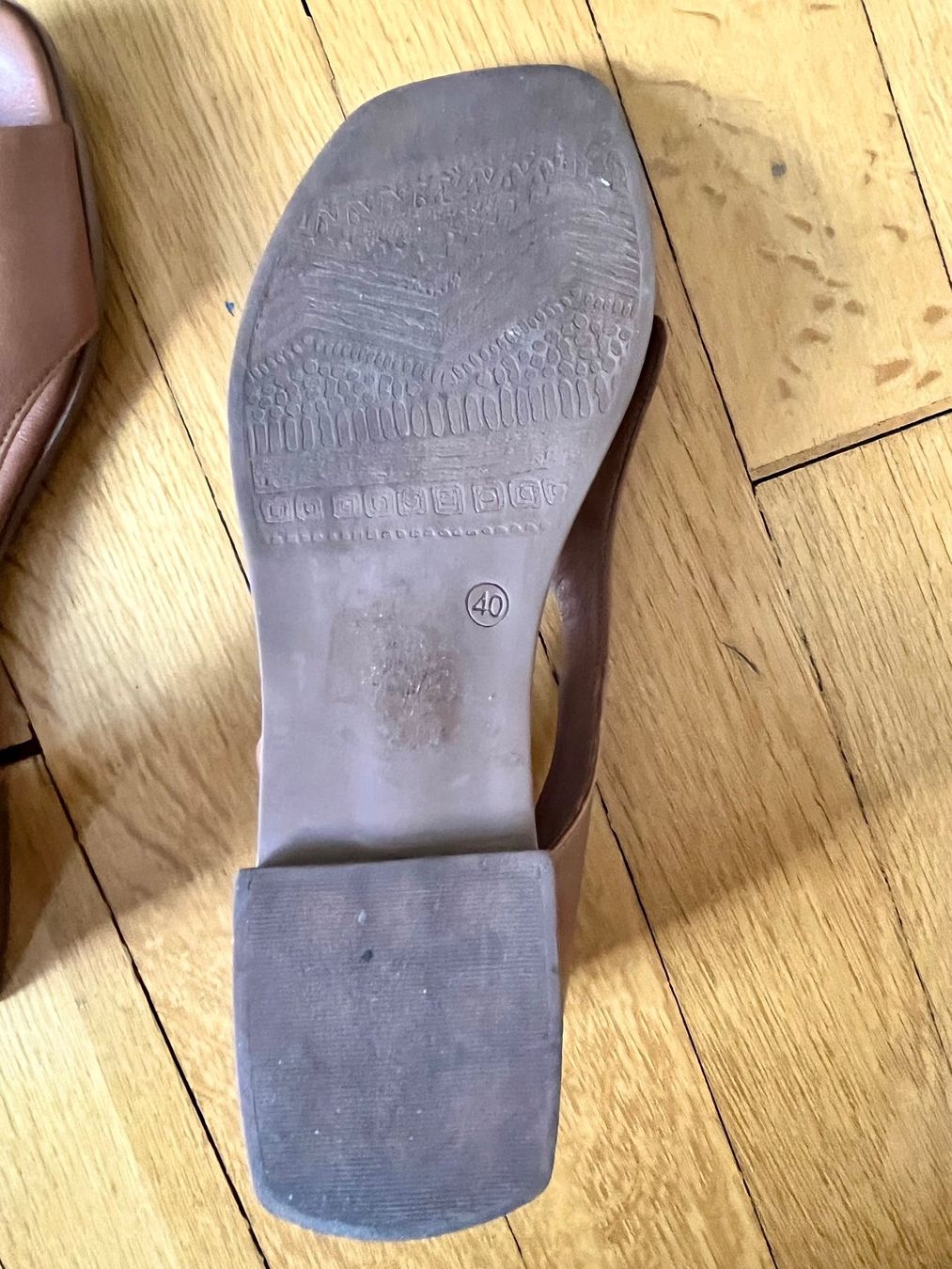 Scarpe da donna: Sandalen aus Leder Gr. 39 – Usato da Basel venduto da lil_x2rf 3